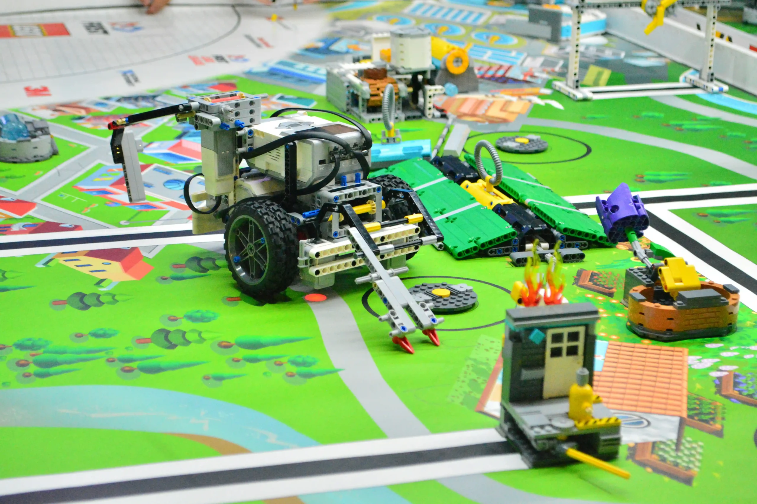 Latest Trends in Artificial Intelligence (2025) mid-article image